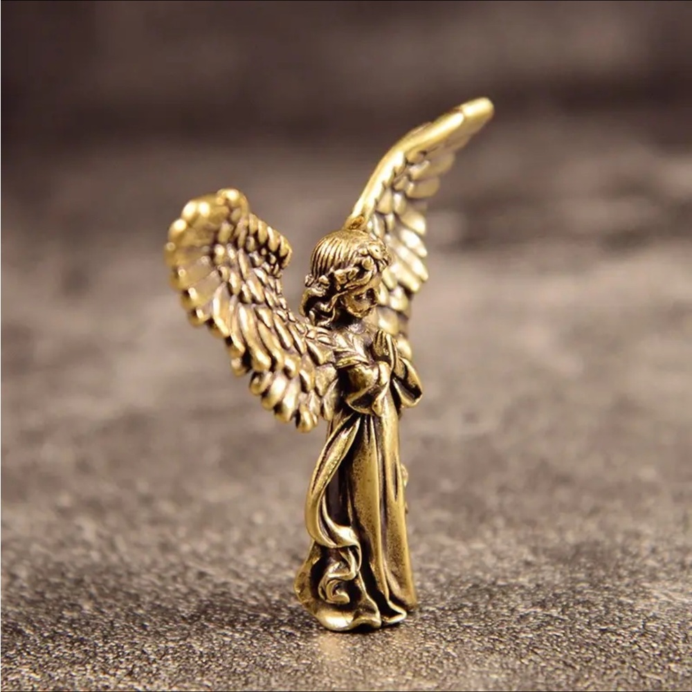 Angel - Picture 3 of 6
